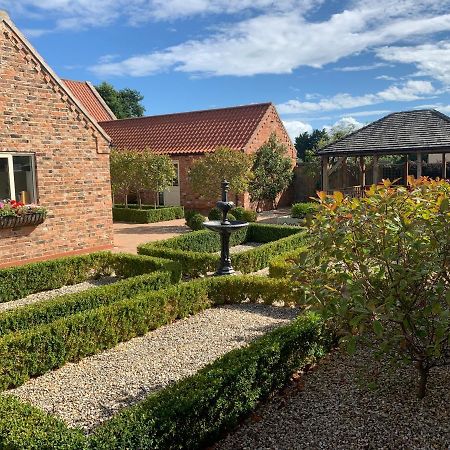 Meals Farm Holiday Cottages - The Stables North Somercotes ภายนอก รูปภาพ